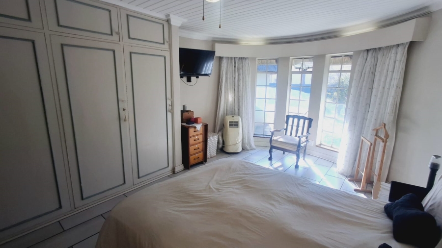 4 Bedroom Property for Sale in Vaalpark Free State